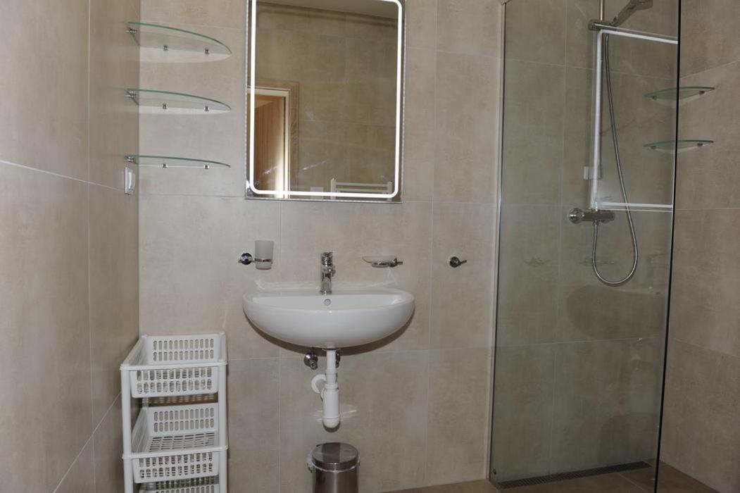 Apartamenty Lucky 188 Deménvölgy Kültér fotó